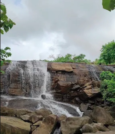 Dhodharya Waterfall